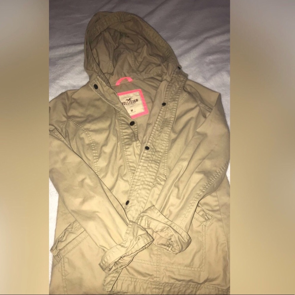 Khaki Hollister Jacket 🧥